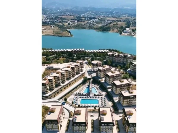 Tirane, shitet apartament 2+1+Ballkon Kati 3, 108 m² 200.000 € (Lakeland Residence Tirana, Farkë)