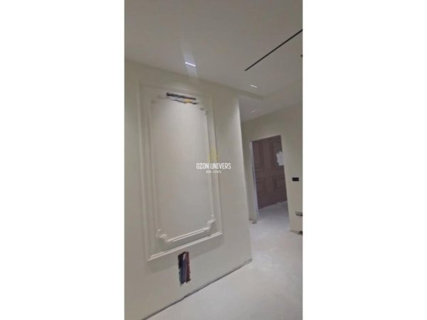 Tirane, shitet apartament 2+1+Ballkon Kati 3, 108 m² 200.000 € (Lakeland Residence Tirana, Farkë)