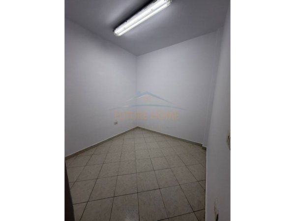 Tirane, jepet me qera ambjent biznesi Kati 1, 75 m² 600 € (Gjimnazi &quot;Petro Nini Luarasi&quot;)