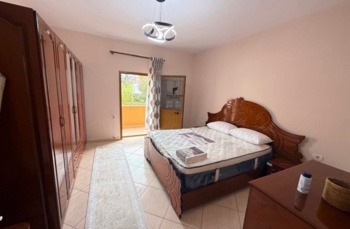 Tirane, jepet me qera 2+1 Kati 2, 120 m² 450 € (QYTET STUDENTI)
