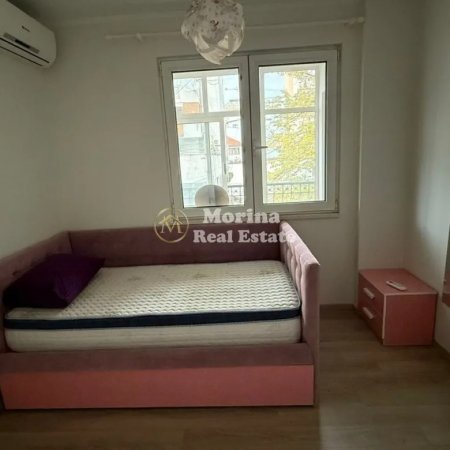 Tirane, jepet me qera apartament 3+1 Kati 1, 124 m² 1.500 € (Blloku)