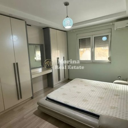 Tirane, jepet me qera apartament 3+1 Kati 1, 124 m² 1.500 € (Blloku)