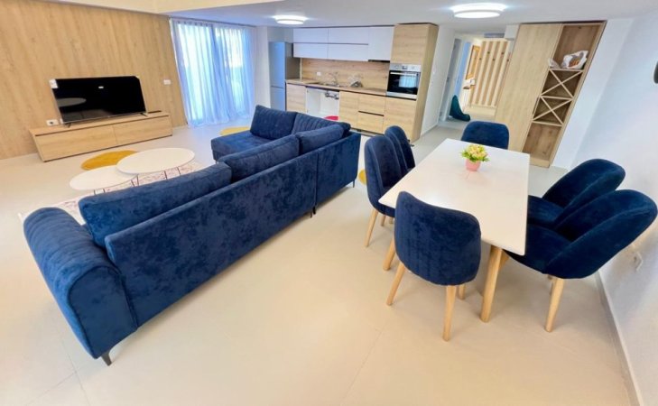 Tirane, jepet me qera apartament 2 Katshe Kati 1, 200 m² 1.400 € (kodra diellit)