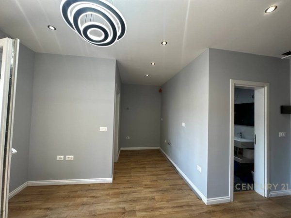 Tirane, shitet apartament 1+1 Kati 6, 49 m² 98.000 € (5 Maji)