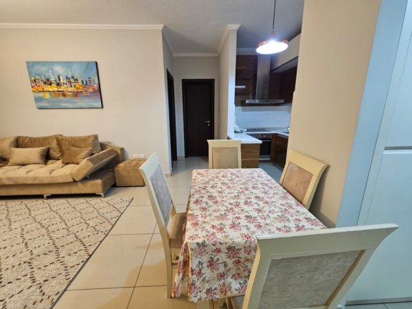Tirane, jepet me qera apartament 1+1 Kati 4, 76 m² 750 € (Kompleksi Delijorgji)