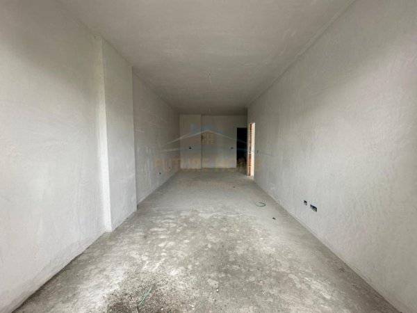 Tirane, shitet apartament 1+1 Kati 3, 81 m² 89.500 € (Paskuqan)