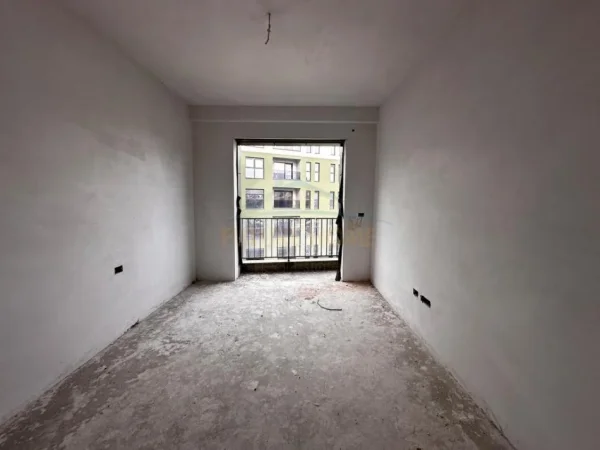 Tirane, shitet apartament 3+1 Kati 3, 166 m² 174.000 € (Paskuqan)