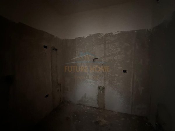 Tirane, shitet apartament 2+1 Kati 3, 93 m² 102.300 € (Paskuqan)