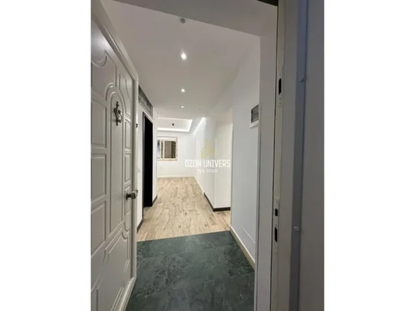 Tirane, shitet apartament 1+1+Ballkon Kati 1, 62 m² 158.000 € (Rruga Sami Frashëri)