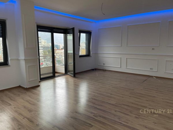 Tirane, jepet me qera apartament 2+1 Kati 6, 120 m² 1.200 € (Zogu i Zi)