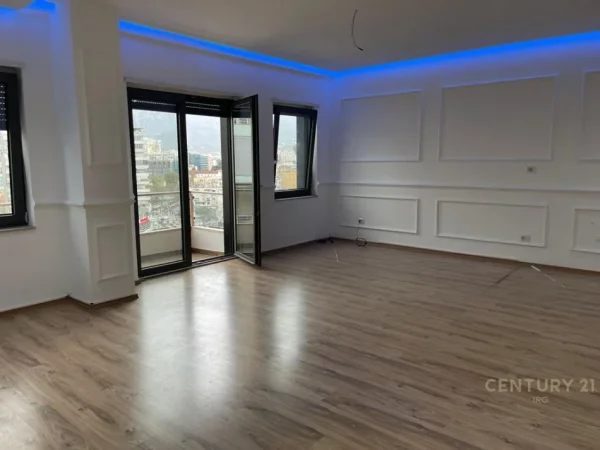 Tirane, jepet me qera apartament 2+1 Kati 6, 120 m² 1.200 € (Zogu i Zi)