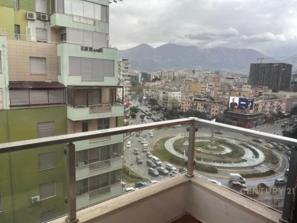 Tirane, jepet me qera apartament 2+1 Kati 6, 120 m² 1.200 € (Zogu i Zi)