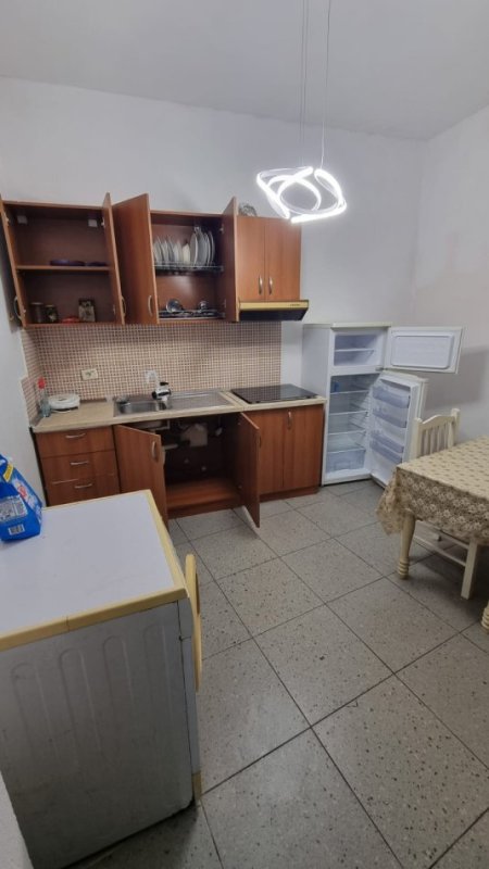 Jepet Hyrje 1+1 me Qera ne Don Bosko,  350 €URO