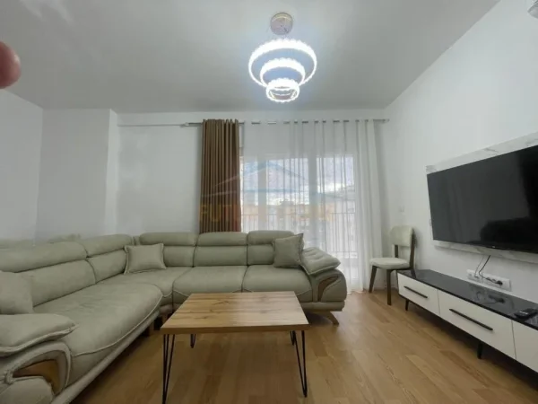 Qera, Apartament 1+1, Zogu i Zi, Tiranë