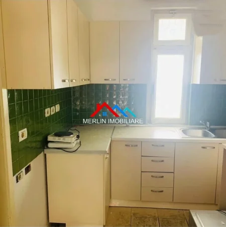 Tirane, jepet me qera shtepi 2+1+Ballkon Kati 1, 120 m² 620 € (RRUGA MUHAMET GJOLLESHA,21 DHJETORI)