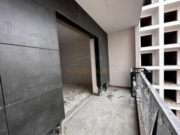 Tirane, shitet apartament 2+1 Kati 3, 106 m² 117.000 € (Paskuqan)