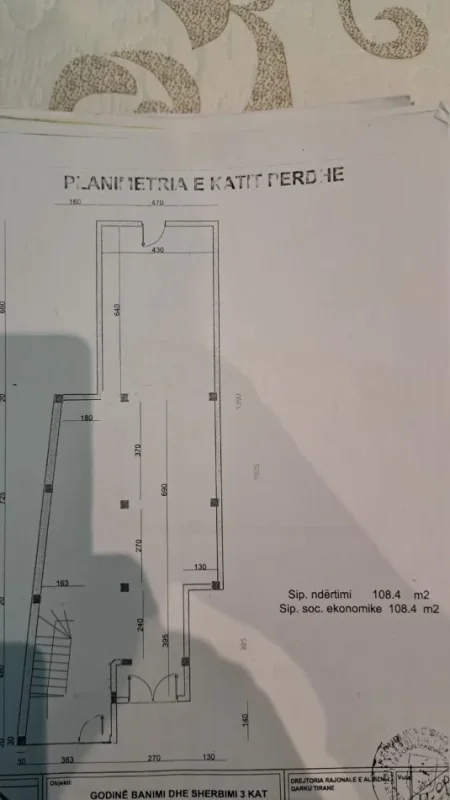 Tirane, jepet me qera ambjent biznesi , 290 m² 4.200 € (RRUGA MYSLYM SHYRI)