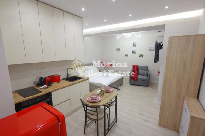 Tirane, jepet me qera apartament 1+1 Kati 4, 100 m² 1.500 € (Bulevardi i Ri)