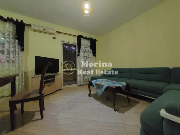 Tirane, jepet me qera apartament 3+1 Kati 2, 150 m² 600 € (Rruga e Dibres)