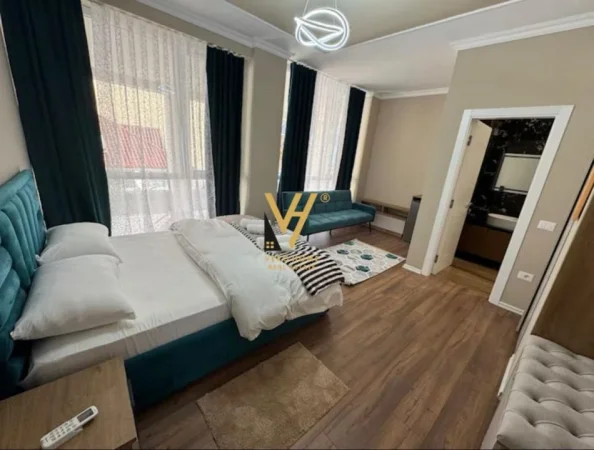 Tirane, jepet me qera apartament 2+1+Ballkon Kati 3, 105 m² 900 € (PAZARI I RI)