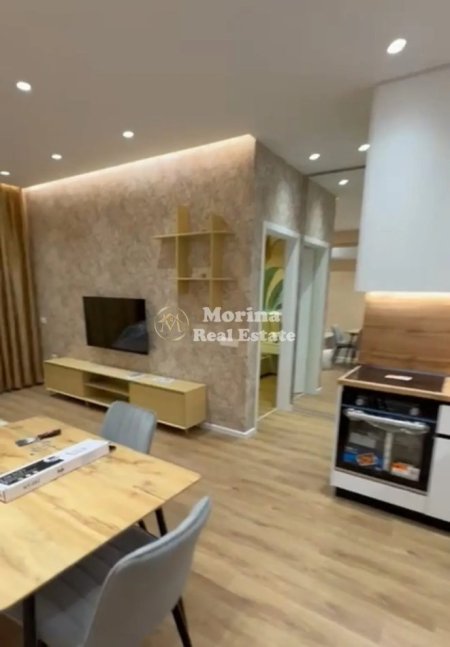 Tirane, jepet me qera apartament 1+1+Ballkon Kati 1, 60 m² 450 € (Rezidenca Oxa)