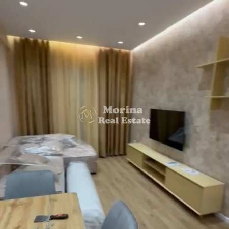 Tirane, jepet me qera apartament 1+1+Ballkon Kati 1, 60 m² 450 € (Rezidenca Oxa)