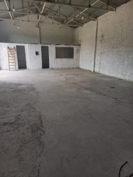 SHITET MAGAZINE 284 m² 365.000 €