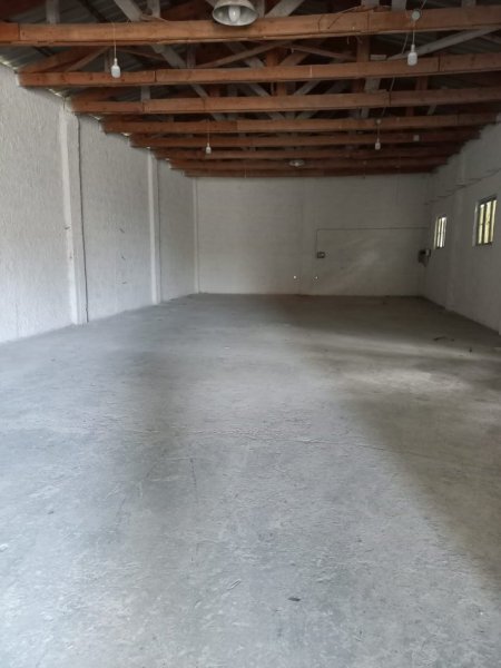 SHITET MAGAZINE 284 m² 365.000 €