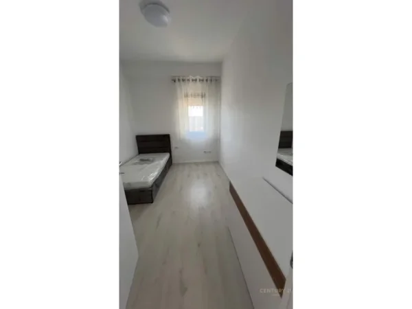 Tirane, jepet me qera apartament 2+1 Kati 5, 90 m² 600 € (Astir)