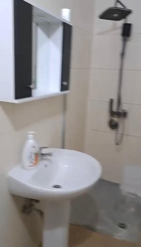 Tirane, jepet me qera garsonier 1+1 Kati 2, 45 m² 350 € 