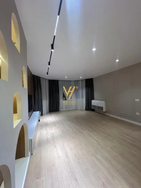 Tirane, jepet me qera apartament 3+1+Ballkon Kati 2, 170 m² 2.500 € (RRUGA E KOSOVAREVE)