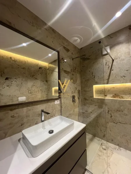 Tirane, jepet me qera apartament 3+1+Ballkon Kati 2, 170 m² 2.500 € (RRUGA E KOSOVAREVE)