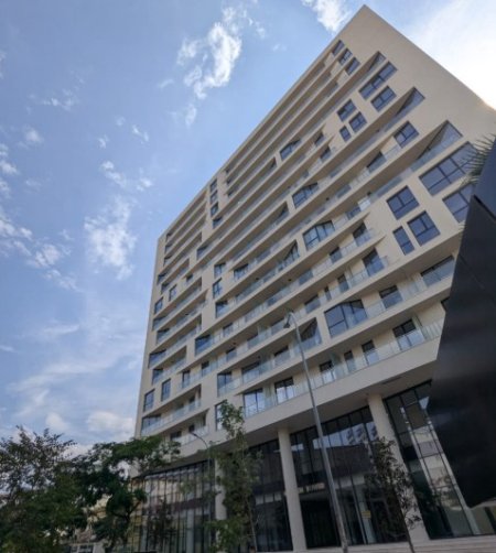 Tirane, jepet me qera ambjent biznesi , 120 m² 1.000 € 