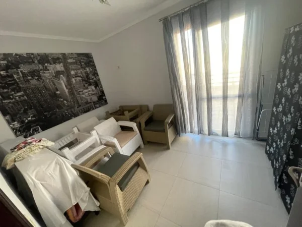 Tirane, jepet me qera apartament 2+1 Kati 6, 91 m² 500 € (yzberisht)