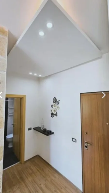 Tirane, jepet me qera apartament 1+1+Ballkon Kati 2, 60 m² 480 € 