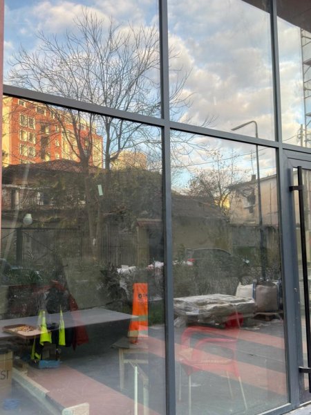 Tirane, shitet ambjent biznesi Kati 0, 59 m² 350.000 € (Rruga kavajes)