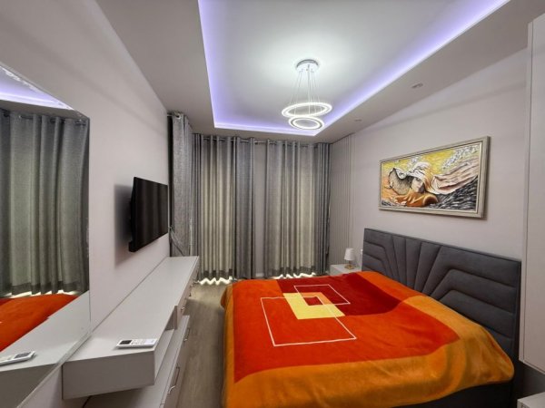 Tirane, jepet me qera apartament 1+1+Ballkon Kati 3, 70 m² 880 € (Parku Olimpik)
