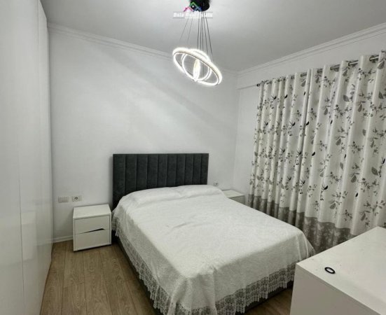 Tirane, shes apartament 3+1 Kati 8, 113 m² 230.000 € (Rruga Teodor Keko)