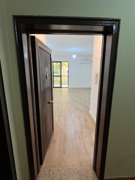 SHITET APARTAMENT 1+1 – Kodra e Diellit, Rruga Bill Clinton 70 m²,kati 3,me hipoteke,