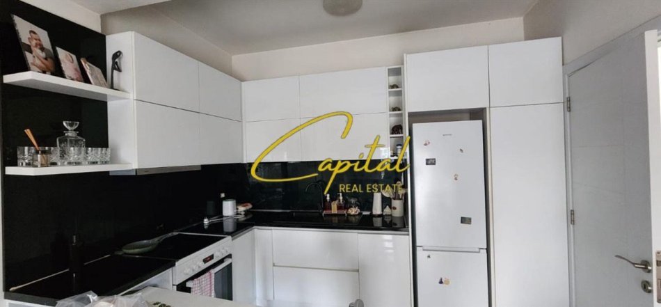 Tirane, jepet me qera apartament 2+1 Kati 3, 75 m² 550 € (KOMPLEKSI GOLDEN 3)