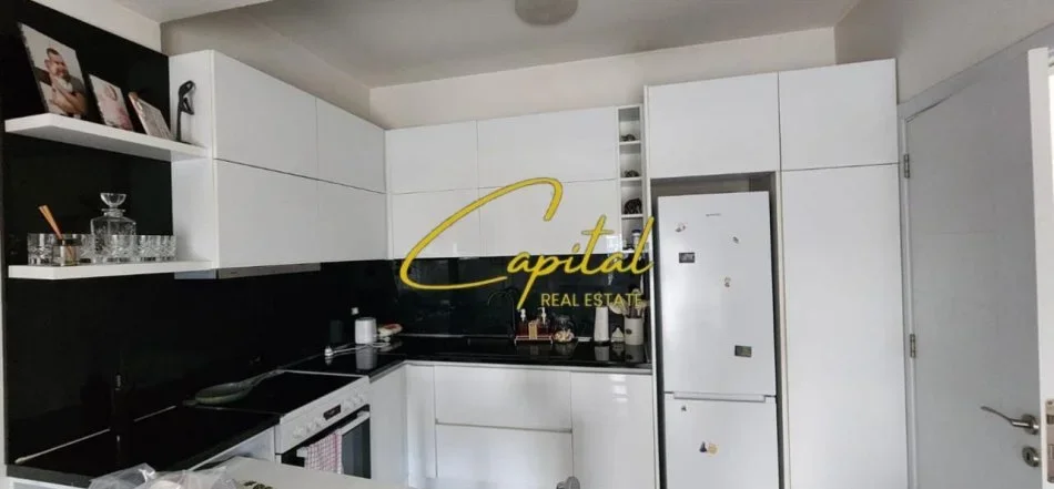 Tirane, jepet me qera apartament 2+1 Kati 3, 75 m² 550 € (KOMPLEKSI GOLDEN 3)