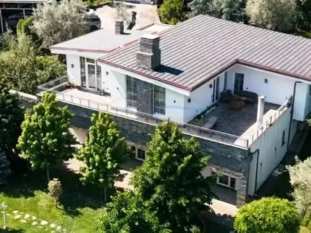 Tirane, shitet Vile , 407 m² 1.100.000 € 