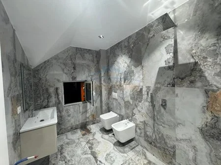 Tirane, shitet Vile , 406 m² 2.500.000 € 