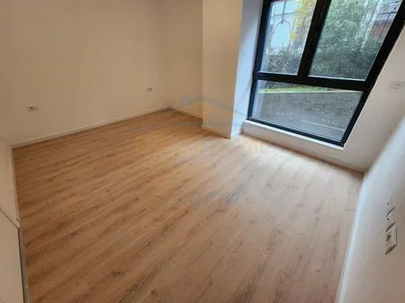 Tirane, shitet apartament 1+1 Kati 2, 92 m² 203.500 € 