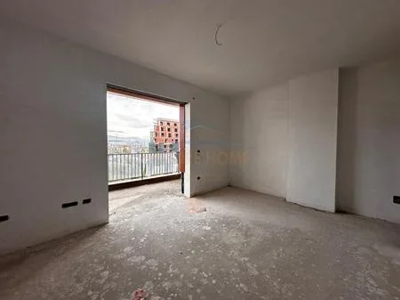 Tirane, shitet apartament 3+1 Kati 3, 166 m² 174.000 € 