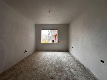 Tirane, shitet apartament 2+1 , 106 m² 117.000 € 