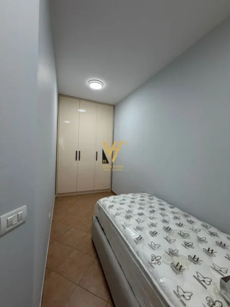 Tirane, jepet me qera apartament 2+1+Ballkon Kati 6, 80 m² 800 € (RRUGA HIME KOLLI)