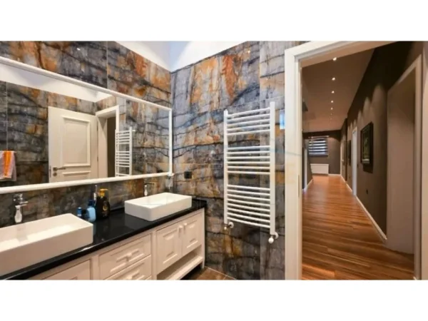 Tirane, shitet Vile , 407 m² 1.100.000 € (Dobresh)