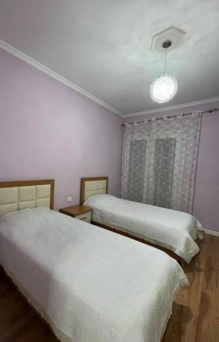 Tirane, shitet apartament Kati 3, 110 m² 165.000 Euro (astir)