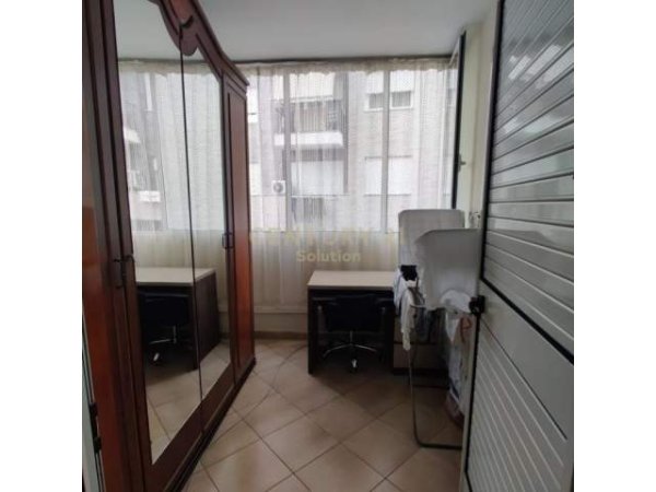 Tirane, shes apartament 75.000 Euro (amerikan 2)